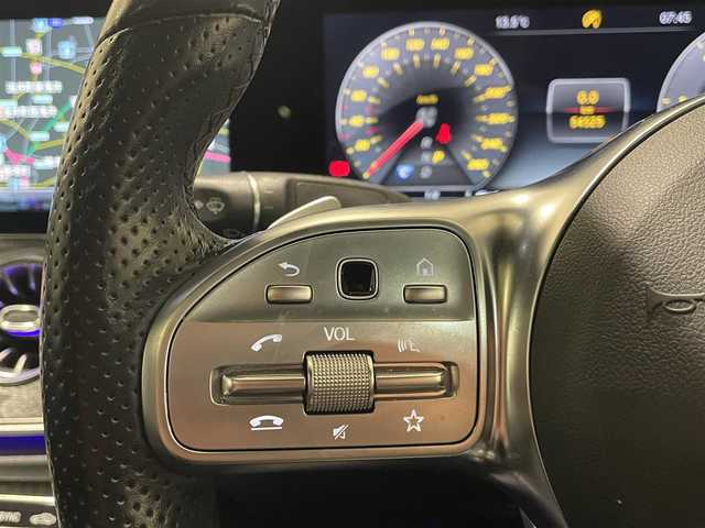 メルセデス・ベンツ ＣＬＳ２２０ｄ スポーツ エクスクルーシブPKG 愛知県 2020(令2)年 5.5万km 黒 パノラミックスライディングルーフ　/Ｂｕｒｍｅｓｔｅｒサウンド　/ヘッドアップディスプレイ　/３６０度カメラ　/ＬＥＤヘッドライト/レーダーセーフティーパッケージ/　ＡＣＣ　/ＬＤＷ　/ＬＫＡ　/ＢＳＷ　/ＥＴＣ２．０