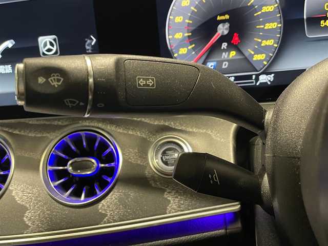 メルセデス・ベンツ ＣＬＳ２２０ｄ スポーツ エクスクルーシブPKG 愛知県 2020(令2)年 5.5万km 黒 パノラミックスライディングルーフ　/Ｂｕｒｍｅｓｔｅｒサウンド　/ヘッドアップディスプレイ　/３６０度カメラ　/ＬＥＤヘッドライト/レーダーセーフティーパッケージ/　ＡＣＣ　/ＬＤＷ　/ＬＫＡ　/ＢＳＷ　/ＥＴＣ２．０