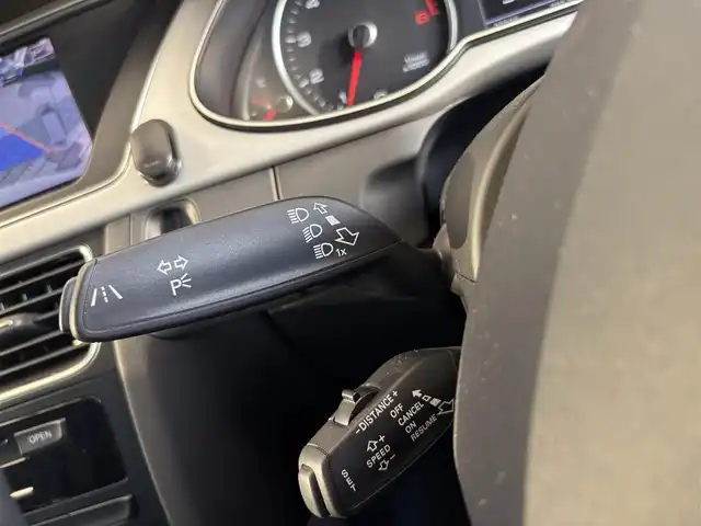 アウディ Ａ４ アバント 2．0 TFSI 京都府 2015(平27)年 3.7万km 白 アシスタンスパッケージ/・アダブティブクルーズコンロール/・サイドアシスト/・アクティブレーンアシスト/純正マルチHDDナビ、地デジ、Bluetooth/オートライト/前席パワーシート/バックカメラ/ステアリングスイッチ/ETC/純正17インチアルミホイール/保証書/取扱説明書