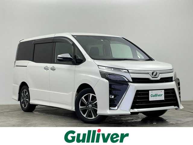 トヨタ ヴォクシー ZS 煌Ⅱ 群馬県 2020(令2)年 1.8万km ホワイトパールクリスタルシャイン フリップダウンモニター　純正９インチナビ　バックカメラ　両側パワースライドドア　クルーズコントロール　ＬＥＤライト　ＡＨＢ　純正１６インチＡＷ　ステアリングリモコン　ＥＴＣ　スマートキー　禁煙車