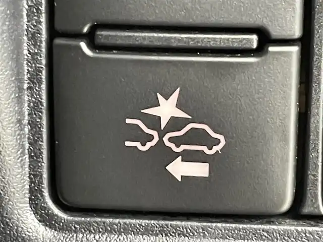 トヨタ ヴォクシー ZS 煌Ⅱ 群馬県 2020(令2)年 1.8万km ホワイトパールクリスタルシャイン フリップダウンモニター　純正９インチナビ　バックカメラ　両側パワースライドドア　クルーズコントロール　ＬＥＤライト　ＡＨＢ　純正１６インチＡＷ　ステアリングリモコン　ＥＴＣ　スマートキー　禁煙車
