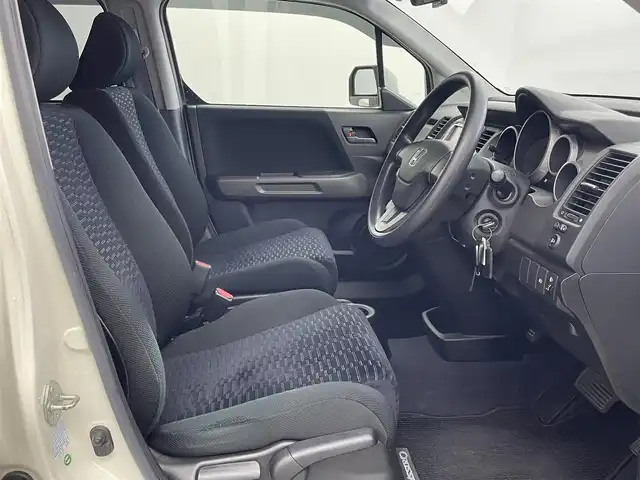 ホンダ クロスロード 20X 埼玉県 2008(平20)年 6.2万km プレミアムホワイトパール 純正ナビ　ＥＴＣ　前後ドライブレコーダー　リモコンキー　社外１６インチアルミホイール　ＣＤ再生　エアコン　純正フロアマット　パワーウィンドウ　パワーステアリング　フォグランプ　レベライザー