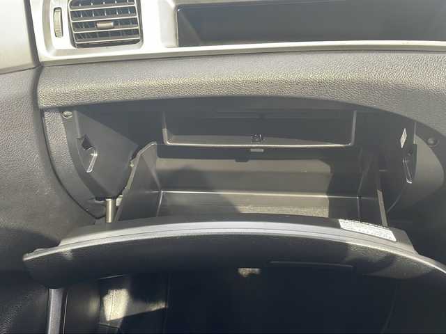 スバル エクシーガ 2．0GT 青森県 2008(平20)年 10.4万km サテンホワイトパール 4WD・ターボ/パノラミックガラスルーフ/クルーズコントロール/合皮コンビシート/運転席パワーシート/パドルシフト/HIDライト/フォグランプ/アンダーエアロ/純正17インチアルミ/スマートキー/プッシュスタート