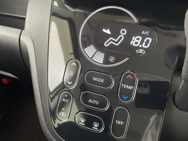 日産 デイズ ルークス ハイウェイスターX 千葉県 2017(平29)年 3.8万km ホワイトパール 禁煙車/先進安全装備/・インテリジェントエマージェンシーブレーキ/・踏み間違い衝突防止アシスト/・ハイビームアシスト/・アラウンドビューモニター/・衝突安全ボディ/・盗難防止システム/片側パワースライドドア/純正7インチナビ/CD/DVD/Bluetooth/ワンセグ/アラウンドビューモニター/LEDオートライト/純正14インチアルミホイール/オートエアコン/アイドリングストップ/プッシュスタート/スマートキー/取扱説明書