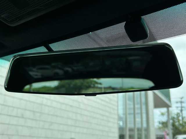 トヨタ ８６ GT リミテッド ブラックPKG 静岡県 2018(平30)年 1.4万km クリスタルホワイトパール 純正SDナビ（AM FM CD DVD Bluetooth）/純正ドライブレコーダー（前）/LEDオートヘッドライト/ハーフレザーシート/シートヒーター/クルーズコントロール/純正17インチアルミホイール/革巻きステアリング/ステアリングスイッチ/スマートキー＆プッシュスタート/フロントフォグランプ/MTモード/寒冷地仕様/純正フロアマット/取扱説明書/保証書/ビークルスタビリティコントロール（横滑り防止）/フルセグTV/バックモニター/ETC