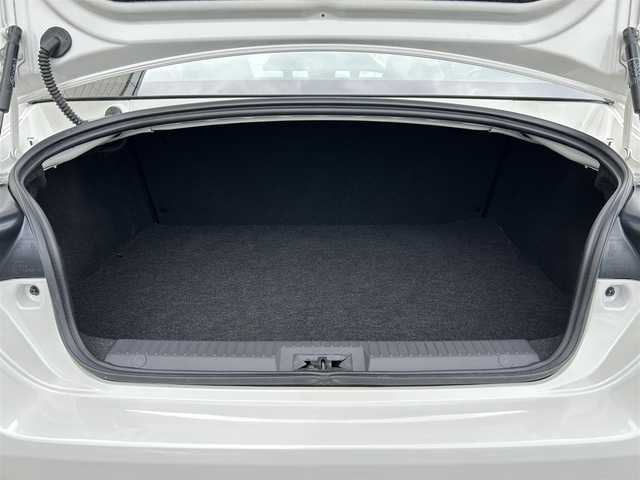 トヨタ ８６ GT リミテッド ブラックPKG 静岡県 2018(平30)年 1.4万km クリスタルホワイトパール 純正SDナビ（AM FM CD DVD Bluetooth）/純正ドライブレコーダー（前）/LEDオートヘッドライト/ハーフレザーシート/シートヒーター/クルーズコントロール/純正17インチアルミホイール/革巻きステアリング/ステアリングスイッチ/スマートキー＆プッシュスタート/フロントフォグランプ/MTモード/寒冷地仕様/純正フロアマット/取扱説明書/保証書/ビークルスタビリティコントロール（横滑り防止）/フルセグTV/バックモニター/ETC