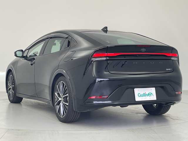 トヨタ プリウス Z 愛知県 2023(令5)年 1.1万km アティチュードブラックマイカ トヨタセーフティセンス/レーダークルーズコントロール/プリクラッシュセーフティ/金融時操舵支援/レーントレーシングアシスト/レーンディパーチャーアラート/アダプティブハイビームアシスト/ロードサインアシスト/プロアクティブドライビングアシスト/発進遅れ告知機能/ブラインドスポットアシスト/純正ナビ/フルセグTV/全方位カメラ/ETC/スマートキー/プッシュスタート/LEdヘッドライト/純正アルミホイール/ドライブレコーダー/黒革シート/シートヒーター/シートベンチレーション/パワーシート/ステアリングヒーター/パワーバックドア/コーナーセンサー/ワイヤレスチャージ