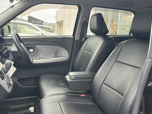 ダイハツ キャスト アクティバ G SAⅡ 秋田県 2016(平28)年 10.1万km ブラックマイカメタリック メモリナビ/BT、CD、DVD、TV/ドライブレコーダー/コーナーセンサー/バックカメラ/純正15インチAWスタッドレスタイヤ/ETC/スペアキー/15インチAWサマータイヤ積込み