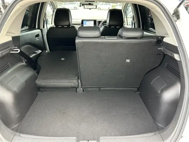 日産 オーラ G レザーエディション 愛媛県 2022(令4)年 4万km ピュアホワイトパール 登録時走行距離：39471km/BOSEスピーカー/メーカーOP純正ナビ/AM/FM/BT/フルセグTV//AppleCarPlay/AndroidAuto/HDMI/USB/ETC2.0/全方位カメラ/前方ドラレコ/追従クルコン/衝突軽減システム/LEDヘッドライト/オートライト/オートハイビーム/エンジンスタートボタン/スマートキー/純正アルミホイール/純正フロアマット/前後コーナーセンサー