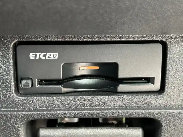 日産 オーラ G レザーエディション 愛媛県 2022(令4)年 4万km ピュアホワイトパール 登録時走行距離：39471km/BOSEスピーカー/メーカーOP純正ナビ/AM/FM/BT/フルセグTV//AppleCarPlay/AndroidAuto/HDMI/USB/ETC2.0/全方位カメラ/前方ドラレコ/追従クルコン/衝突軽減システム/LEDヘッドライト/オートライト/オートハイビーム/エンジンスタートボタン/スマートキー/純正アルミホイール/純正フロアマット/前後コーナーセンサー