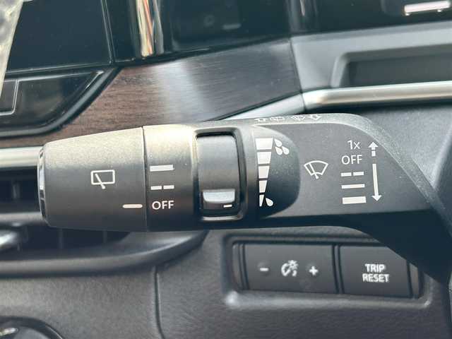 日産 オーラ G レザーエディション 愛媛県 2022(令4)年 4万km ピュアホワイトパール 登録時走行距離：39471km/BOSEスピーカー/メーカーOP純正ナビ/AM/FM/BT/フルセグTV//AppleCarPlay/AndroidAuto/HDMI/USB/ETC2.0/全方位カメラ/前方ドラレコ/追従クルコン/衝突軽減システム/LEDヘッドライト/オートライト/オートハイビーム/エンジンスタートボタン/スマートキー/純正アルミホイール/純正フロアマット/前後コーナーセンサー