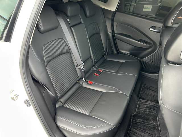 日産 オーラ G レザーエディション 愛媛県 2022(令4)年 4万km ピュアホワイトパール 登録時走行距離：39471km/BOSEスピーカー/メーカーOP純正ナビ/AM/FM/BT/フルセグTV//AppleCarPlay/AndroidAuto/HDMI/USB/ETC2.0/全方位カメラ/前方ドラレコ/追従クルコン/衝突軽減システム/LEDヘッドライト/オートライト/オートハイビーム/エンジンスタートボタン/スマートキー/純正アルミホイール/純正フロアマット/前後コーナーセンサー