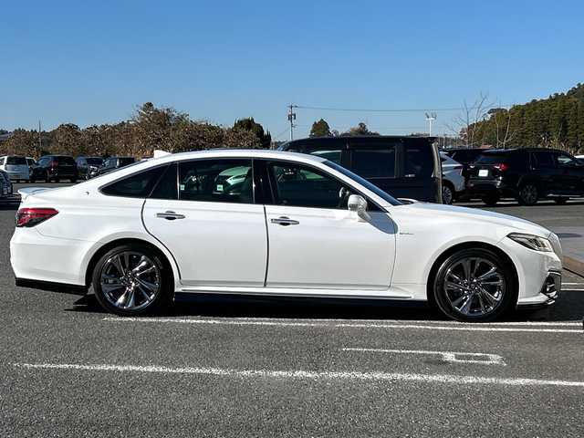 トヨタ クラウン ハイブリッド RS 千葉県 2021(令3)年 3.5万km プレシャスホワイトパール ＴＲＤエアロ　ＴＲＤプッシュボタン　ナビ　全方位カメラ　シートヒーター　ステアヒーター　パワーシート　ＰＣＳ　ＢＳＭ　ＲＣＴＡ　ＲＣＤ　ＨＵＤ　ＲＳＡ　ＥＴＣ　パーキングサポート　フルセグ　ＢＴ