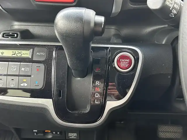 ホンダ Ｎ ＢＯＸ G Lパッケージ 愛知県 2016(平28)年 16.3万km プレミアムホワイトパールⅡ ワンオーナー/ディスプレイオーディオ/ワンセグ/バックカメラ/ビルトインETC/両側パワスラ/スマートキー２/オートライト/キセノン/取説/保証書