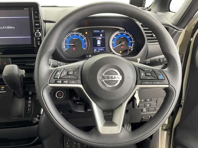 日産 ルークス ハイウェイスター X 千葉県 2020(令2)年 2.5万km フローズンバニラパール 禁煙車/純正ナビ/・CD/DVD/Bluetooth/・全方位カメラ/・デジタルインナーミラー/両側パワースライドドア/プロパイロット/・衝突被害軽減ブレーキ/・レーダークルーズコントロール/・レーンキープアシスト/・車線逸脱警報/・コーナーセンサー/リア席送風機/ステアリングリモコン/ETC/スマートキー/取説・保証書
