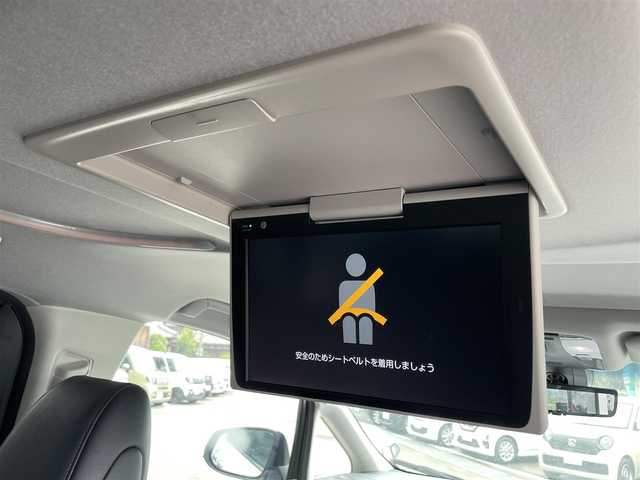 トヨタ アルファード S Cパッケージ 愛媛県 2022(令4)年 2.8万km ホワイトパールクリスタルシャイン Wサンルーフ/プリクラッシュセーフティ/レーダークルーズコントロール/レーントレーシングアシスト/クリアランスソナー /ブラインドスポットモニター/純正8インチディスプレイオーディオ/デジタルインナーミラー/バックカメラ/黒レザーシート/前席シートヒーター/ベンチレーション/前席パワーシート/パワーバックドア/三眼LEDヘッドライト/ウッドコンビステアリング/ステアリングヒーター/ステアリングスイッチ/フロアマット/AC100Vコンセント/ETC