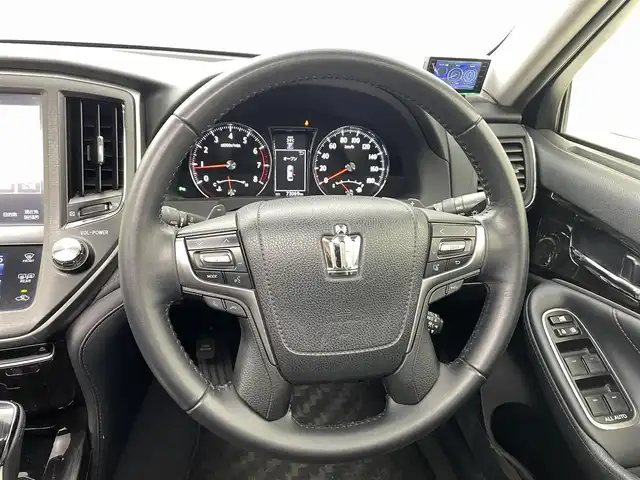 トヨタ クラウン アスリート S-T 熊本県 2015(平27)年 7.3万km ホワイトパールクリスタルシャイン ワンオーナー　/サンルーフ　/純正ナビ（ＤＶＤ・フルセグ・ＢＴ・ＳＤ）/バックカメラ　/ビルトインＥＴＣ　/レーダークルーズコントロール/後ろのみコーナーセンサー　/モデリスタフルエアロ　/前席シートヒーター　/前席エアーシート　/前席パワーシート/純正フロアマット/横滑り防止/オートライト/LEDヘッドライト/フォグライト/スマートキー/プッシュスタート/スペアキー1本/保証書/取扱説明書