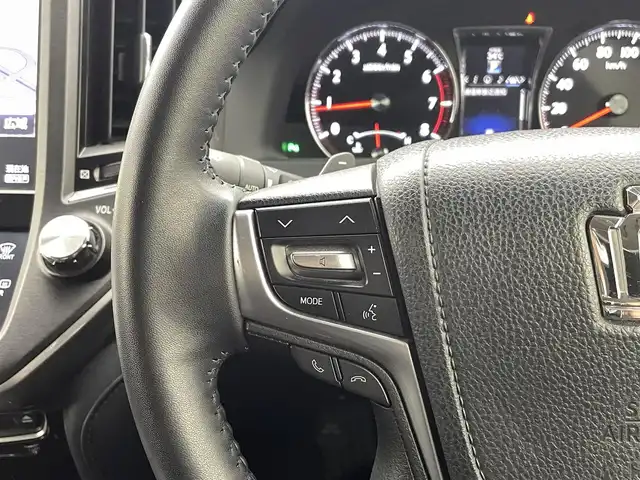 トヨタ クラウン アスリート S-T 熊本県 2015(平27)年 7.3万km ホワイトパールクリスタルシャイン ワンオーナー　/サンルーフ　/純正ナビ（ＤＶＤ・フルセグ・ＢＴ・ＳＤ）/バックカメラ　/ビルトインＥＴＣ　/レーダークルーズコントロール/後ろのみコーナーセンサー　/モデリスタフルエアロ　/前席シートヒーター　/前席エアーシート　/前席パワーシート/純正フロアマット/横滑り防止/オートライト/LEDヘッドライト/フォグライト/スマートキー/プッシュスタート/スペアキー1本/保証書/取扱説明書