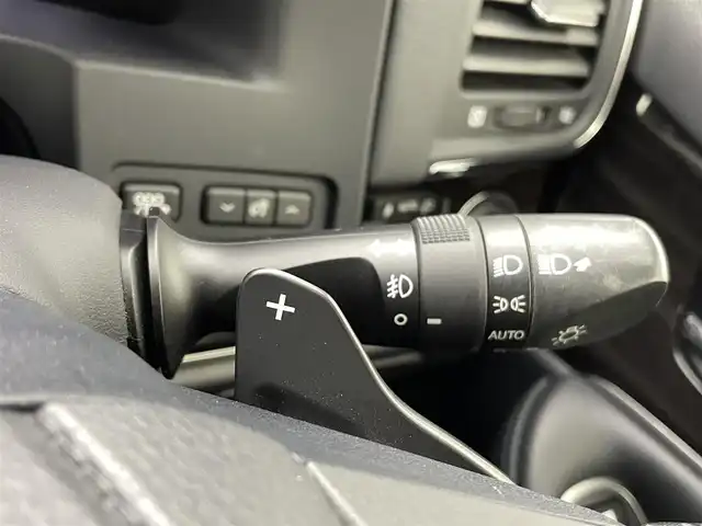 トヨタ クラウン アスリート S-T 熊本県 2015(平27)年 7.3万km ホワイトパールクリスタルシャイン ワンオーナー　/サンルーフ　/純正ナビ（ＤＶＤ・フルセグ・ＢＴ・ＳＤ）/バックカメラ　/ビルトインＥＴＣ　/レーダークルーズコントロール/後ろのみコーナーセンサー　/モデリスタフルエアロ　/前席シートヒーター　/前席エアーシート　/前席パワーシート/純正フロアマット/横滑り防止/オートライト/LEDヘッドライト/フォグライト/スマートキー/プッシュスタート/スペアキー1本/保証書/取扱説明書