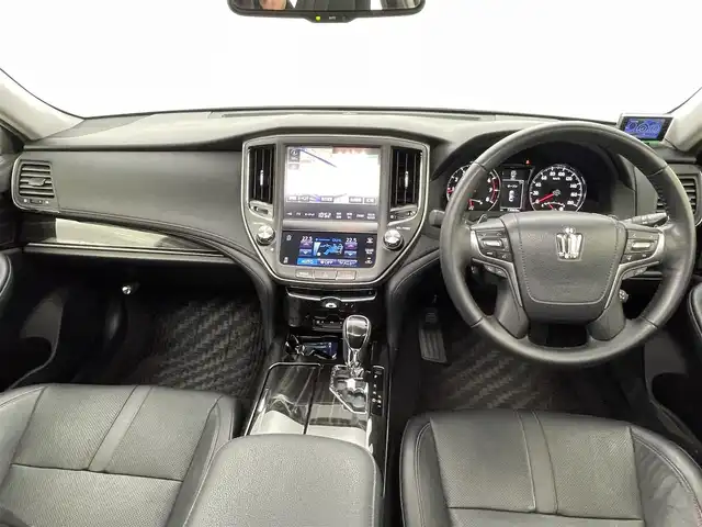 トヨタ クラウン アスリート S-T 熊本県 2015(平27)年 7.3万km ホワイトパールクリスタルシャイン ワンオーナー　/サンルーフ　/純正ナビ（ＤＶＤ・フルセグ・ＢＴ・ＳＤ）/バックカメラ　/ビルトインＥＴＣ　/レーダークルーズコントロール/後ろのみコーナーセンサー　/モデリスタフルエアロ　/前席シートヒーター　/前席エアーシート　/前席パワーシート/純正フロアマット/横滑り防止/オートライト/LEDヘッドライト/フォグライト/スマートキー/プッシュスタート/スペアキー1本/保証書/取扱説明書