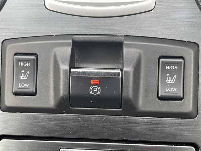 スバル レガシィ Ｂ４ 2．0GT DIT 新潟県 2012(平24)年 11.7万km ヴェネチアンレッドパール プッシュスタート/ETC/Bluetooth/クルーズコントロール/パドルシフト/シートヒーター/スタッドレスタイヤ車載/HDDナビ/ウィンカーミラー/ドアバイザー/電動格納ミラー