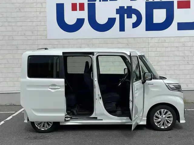 スズキ スペーシア カスタム HYBRID GS 佐賀県 2019(平31)年 10.8万km ピュアホワイトP （株)IDOMが運営する【じしゃロン佐賀店】の自社ローン専用車両になります。/こちらは現金またはオートローンご利用時の価格です。自社ローンご希望の方は別途その旨お申付け下さい/純正7インチナビ/(CD/DVD/Bluetooth/フルセグTV)/片側パワースライドドア/アイドリングストップ/ステアリングリモコン/シートヒーター(運転席)/ベンチシート/14インチアルミホイール/社外ETC/スマートキー/スペアキー1本