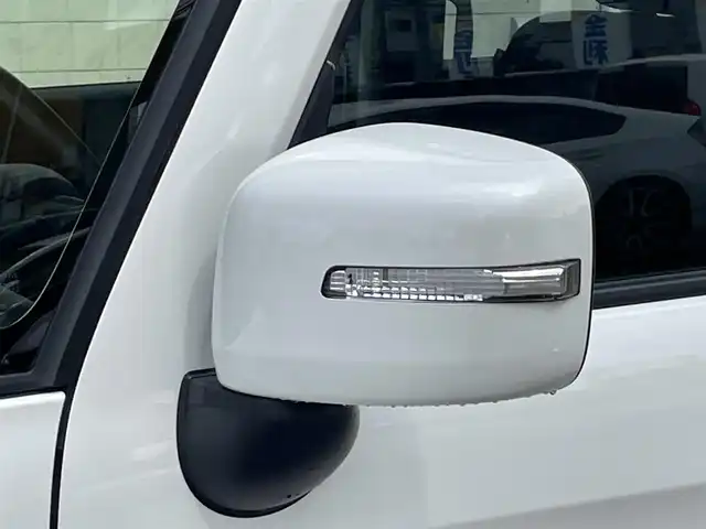 スズキ スペーシア カスタム HYBRID GS 佐賀県 2019(平31)年 10.8万km ピュアホワイトP （株)IDOMが運営する【じしゃロン佐賀店】の自社ローン専用車両になります。/こちらは現金またはオートローンご利用時の価格です。自社ローンご希望の方は別途その旨お申付け下さい/純正7インチナビ/(CD/DVD/Bluetooth/フルセグTV)/片側パワースライドドア/アイドリングストップ/ステアリングリモコン/シートヒーター(運転席)/ベンチシート/14インチアルミホイール/社外ETC/スマートキー/スペアキー1本