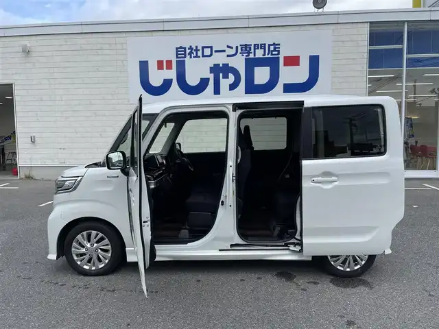 スズキ スペーシア カスタム HYBRID GS 佐賀県 2019(平31)年 10.8万km ピュアホワイトP （株)IDOMが運営する【じしゃロン佐賀店】の自社ローン専用車両になります。/こちらは現金またはオートローンご利用時の価格です。自社ローンご希望の方は別途その旨お申付け下さい/純正7インチナビ/(CD/DVD/Bluetooth/フルセグTV)/片側パワースライドドア/アイドリングストップ/ステアリングリモコン/シートヒーター(運転席)/ベンチシート/14インチアルミホイール/社外ETC/スマートキー/スペアキー1本