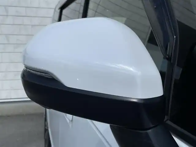 ホンダ ステップワゴン スパーダ eHEV プレミアムライン 福岡県 2022(令4)年 0.8万km プラチナホワイトパール 純正11型SDナビ(フルセグTV/CD/DVD/BT)全方位モニターホンダセンシングコーナーセンサーレーダークルコン両側パワスラETCシートヒーターオットマンUSBポート純正LEDヘッドライト純正フロアマット純正アルミホイール17インチスマートキープッシュスタート