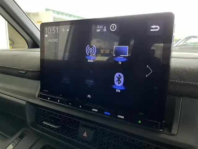 ホンダ ステップワゴン スパーダ eHEV プレミアムライン 福岡県 2022(令4)年 0.8万km プラチナホワイトパール 純正11型SDナビ(フルセグTV/CD/DVD/BT)全方位モニターホンダセンシングコーナーセンサーレーダークルコン両側パワスラETCシートヒーターオットマンUSBポート純正LEDヘッドライト純正フロアマット純正アルミホイール17インチスマートキープッシュスタート