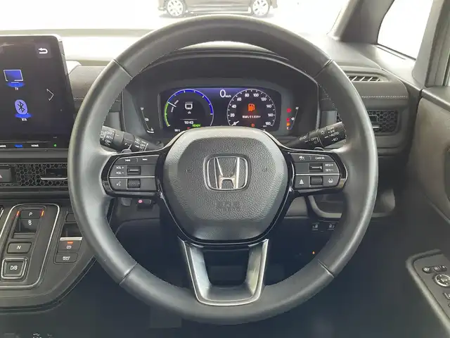 ホンダ ステップワゴン スパーダ eHEV プレミアムライン 福岡県 2022(令4)年 0.8万km プラチナホワイトパール 純正11型SDナビ(フルセグTV/CD/DVD/BT)全方位モニターホンダセンシングコーナーセンサーレーダークルコン両側パワスラETCシートヒーターオットマンUSBポート純正LEDヘッドライト純正フロアマット純正アルミホイール17インチスマートキープッシュスタート
