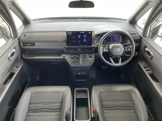 ホンダ ステップワゴン スパーダ eHEV プレミアムライン 福岡県 2022(令4)年 0.8万km プラチナホワイトパール 純正11型SDナビ(フルセグTV/CD/DVD/BT)全方位モニターホンダセンシングコーナーセンサーレーダークルコン両側パワスラETCシートヒーターオットマンUSBポート純正LEDヘッドライト純正フロアマット純正アルミホイール17インチスマートキープッシュスタート