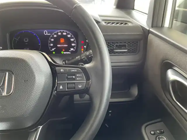ホンダ ステップワゴン スパーダ eHEV プレミアムライン 福岡県 2022(令4)年 0.8万km プラチナホワイトパール 純正11型SDナビ(フルセグTV/CD/DVD/BT)全方位モニターホンダセンシングコーナーセンサーレーダークルコン両側パワスラETCシートヒーターオットマンUSBポート純正LEDヘッドライト純正フロアマット純正アルミホイール17インチスマートキープッシュスタート