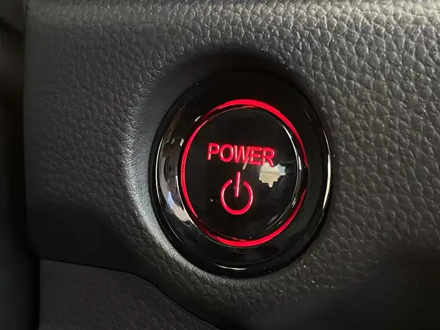 ホンダ ステップワゴン スパーダ eHEV プレミアムライン 福岡県 2022(令4)年 0.8万km プラチナホワイトパール 純正11型SDナビ(フルセグTV/CD/DVD/BT)全方位モニターホンダセンシングコーナーセンサーレーダークルコン両側パワスラETCシートヒーターオットマンUSBポート純正LEDヘッドライト純正フロアマット純正アルミホイール17インチスマートキープッシュスタート