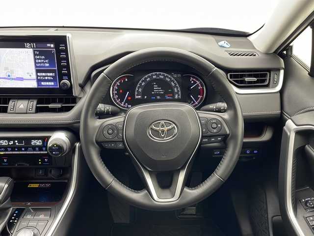 トヨタ ＲＡＶ４ G Zパッケージ 千葉県 2022(令4)年 2.3万km アティチュードブラックマイカ 衝突軽減ブレーキ/レーンキープアシスト/レーダークルーズコントロール/前後コーナーセンサー/全方位カメラ/ブラインドスポットモニター/オートライトハイビーム/LEDヘッドライト/電動リアゲート/ステアリングヒーター/シートヒーター/エアシート/レザーシート/パワーシート/シートメモリ/純正ディスプレイオーディオ/BT/FM/AM/Miracast/ステアリングスイッチ/純正ビルトインETC/純正アルミホイール/純正フロアマット/純正ドアバイザー/スペアキー/スマートキー