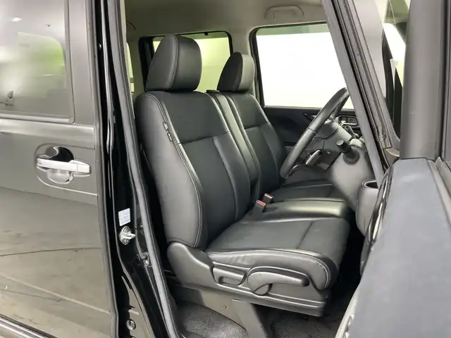 ホンダ Ｎ ＢＯＸ カスタム G ターボSSパッケージ 愛知県 2016(平28)年 5.9万km クリスタルブラックパール 禁煙車/純正8インチGathersナビ/（CD/DVD/Bluetooth/フルセグTV/AppleCarplay/SD）/バックカメラ/クルーズコントロール/シティブレーキシステム/横滑り防止装置/前後ドライブレコーダー/ETC/ハーフレザーシート/D席+N席シートヒーター/フルフラットシート/チップアップシート/ベンチシート/両側パワースライドドア/純正15インチアルミホイール/プッシュスタート/LEDヘッドライト/オートライト/フォグランプ/純正フロアマット/スペアキー