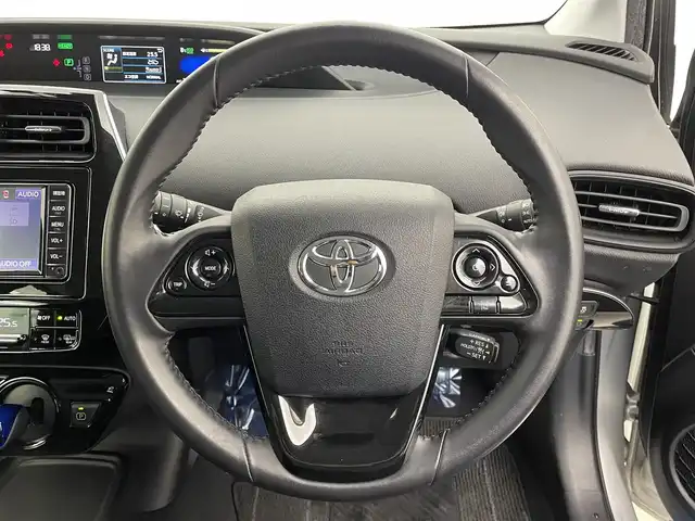 トヨタ プリウス S 宮城県 2019(令1)年 8.1万km シルバーM 純正ナビ　/バックモニター　/ＥＴＣ　/ドライブレコーダー　/アダプティブクルーズコントロール　/ウィンドシールドデアイサー /プリクラッシュセーフティ /レーンディパーチャーアラート /オートハイビーム /LEDヘッドランプ/オートライト/ワンセグTV/Bluetoothオーディオ/スマートキー/禁煙車