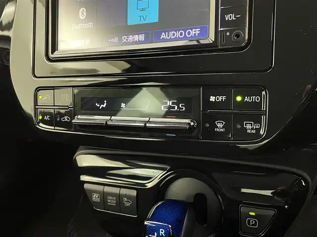 トヨタ プリウス S 宮城県 2019(令1)年 8.1万km シルバーM 純正ナビ　/バックモニター　/ＥＴＣ　/ドライブレコーダー　/アダプティブクルーズコントロール　/ウィンドシールドデアイサー /プリクラッシュセーフティ /レーンディパーチャーアラート /オートハイビーム /LEDヘッドランプ/オートライト/ワンセグTV/Bluetoothオーディオ/スマートキー/禁煙車