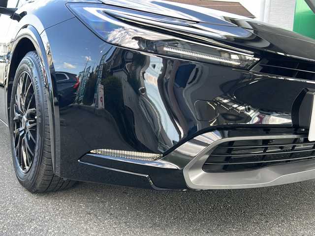 トヨタ プリウス Z 埼玉県 2025(令7)年 0.4万km アティチュードブラックマイカ ワンオーナー/Toyota Safety Sense/ ・プリクラッシュ/ ・レーンアシスト/ ・レーダークルーズコントロール/ ・BSM/ ・クリアランスソナー/ガラスルーフ/純正ナビ/AM/FM/TV/BT/USB/Miracast/ビルトインETC2.0/全方位カメラ/スマホ置くだけ充電/ハンドルヒーター/レザーシート/前席エアシート/パワーバックドア/運転席メモリーシート/LEDヘッドライト/プッシュスタート/スペアキー有り/保証書/取扱説明書