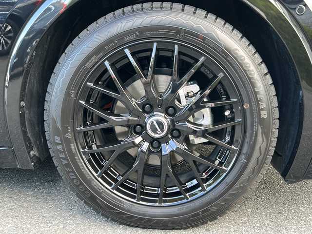 トヨタ プリウス Z 埼玉県 2025(令7)年 0.4万km アティチュードブラックマイカ ワンオーナー/Toyota Safety Sense/ ・プリクラッシュ/ ・レーンアシスト/ ・レーダークルーズコントロール/ ・BSM/ ・クリアランスソナー/ガラスルーフ/純正ナビ/AM/FM/TV/BT/USB/Miracast/ビルトインETC2.0/全方位カメラ/スマホ置くだけ充電/ハンドルヒーター/レザーシート/前席エアシート/パワーバックドア/運転席メモリーシート/LEDヘッドライト/プッシュスタート/スペアキー有り/保証書/取扱説明書