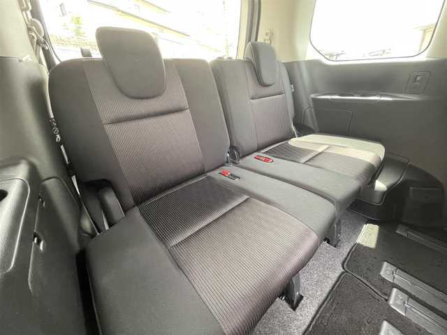 日産 セレナ ハイウェイスター 福岡県 2017(平29)年 10万km ダイヤモンドブラック (株)IDOMが運営する【じしゃロン八幡西店】の自社ローン専用車両になります。こちらは現金またはオートローンご利用時の価格です。自社ローンご希望の方は別途その旨お申付け下さい/純正9型ナビ MM516D-L/フルセグTV/CD/DVD/Bluetooth/アラウンドビューモニター/衝突軽減ブレーキ/両側パワースライドドア/コーナーセンサー/ETC