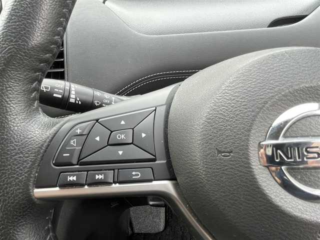 日産 セレナ ハイウェイスター 福岡県 2017(平29)年 10万km ダイヤモンドブラック (株)IDOMが運営する【じしゃロン八幡西店】の自社ローン専用車両になります。こちらは現金またはオートローンご利用時の価格です。自社ローンご希望の方は別途その旨お申付け下さい/純正9型ナビ MM516D-L/フルセグTV/CD/DVD/Bluetooth/アラウンドビューモニター/衝突軽減ブレーキ/両側パワースライドドア/コーナーセンサー/ETC