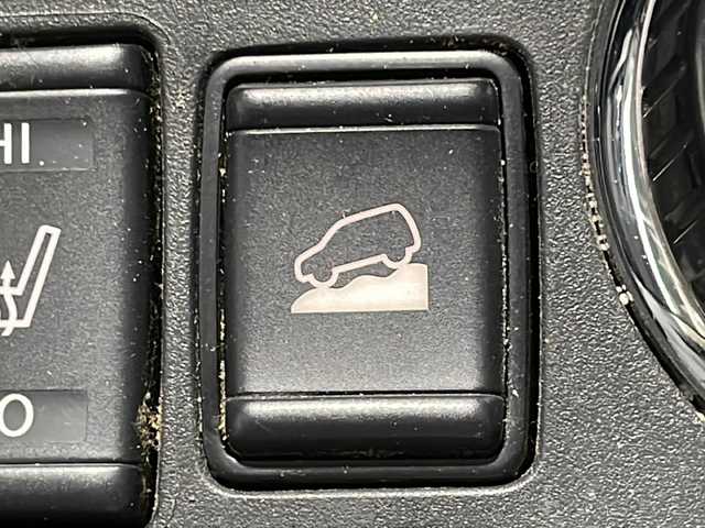 日産 エクストレイル 20Xi 広島県 2018(平30)年 4.2万km ダイヤモンドブラック 純正ナビ/アラウンドビューモニター/プロパイロット/インテリジェントルームミラー/シートヒーター/パワーバックドア/エマージェンシーブレーキ/車線逸脱警報/ハイビームアシスト/踏み間違い衝突防止アシスト/電動パーキングブレーキ/ブレーキホールド/LEDヘッドランプ/純正18インチAW/ETC