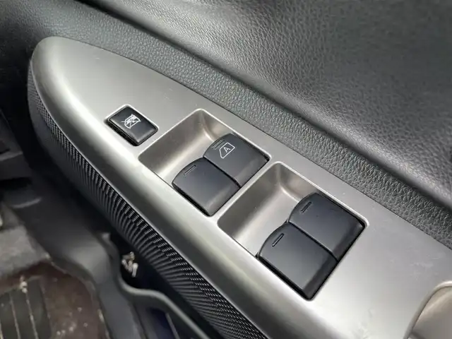 三菱 ｅＫスペース カスタムT e－アシスト 大阪府 2014(平26)年 3.2万km パープリッシュネイビーパール (株)IDOMが運営する【じしゃロン東大阪店】の自社ローン対象車両になります。こちらは現金ご利用時の価格です。/自社ローンご希望の方は別途その旨お申付け下さい。/カロッツェリアSDナビ【AVIC-MRZ099】/フルセグTV、Bluetooth、CD、DVD、SDREC/バックカメラ/ETC/両側パワースライドドア/衝突軽減ブレーキ/横滑り防止装置/HIDヘッドライト/スマートキー＆プッシュスタート/取説（車両・ナビ）＆保証書/スペアキーー