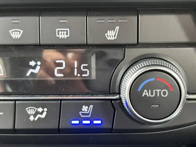 マツダ ＣＸ－８ XD エクスクルーシブモード 滋賀県 2019(令1)年 7.4万km ジェットブラックマイカ 純正ナビ（BT/フルセグ/USB/CD/DVD/AUX)/全方位カメラ/ETC/BOSEサウンド/レザーシート/メモリ付きパワーシート/シートヒーター/エアーシート/ステアリングヒーター/ステアリングスイッチ/電動リアゲート/パーキングセンサー/アイドリングストップ/衝突軽減ブレーキ/ブラインドスポットモニター/追従クルーズコントロール/レーンキープアシスト/標識認識機能