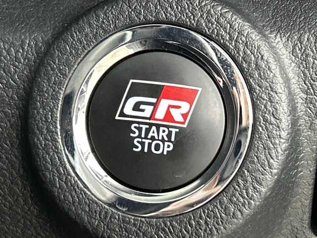 トヨタ ハイラックス Z GRスポーツ 福岡県 2021(令3)年 3.8万km スーパーホワイトⅡ 純正ＤＡナビ　/全方位カメラ　/セーフティセンス　/レーダークルーズコントロール　/パドルシフト　/ハードトノカバー　/ドライブレコーダー/ＥＴＣ　/パワーヒーター　/パワーシート　/ハーフレザーシート　/デュアルオートエアコン