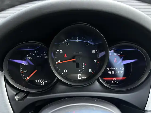ポルシェ マカン 茨城県 2015(平27)年 4.7万km ピュアホワイト 黒革　/シートヒーター　/ＰＷシート　/ＰＷテールゲート　/ＰＡＳＭ　/ＯＰ１９ｉｎＡＷ　/レーンアシスト　/ＢＳＡ　/ナビ　/ＴＶ　/ＢＴ　/ＤＶＤ　/バック／サイドカメラ　/クルコン　/パドルシフト　/ＥＴＣ　/ＨＩＤ　/禁煙車