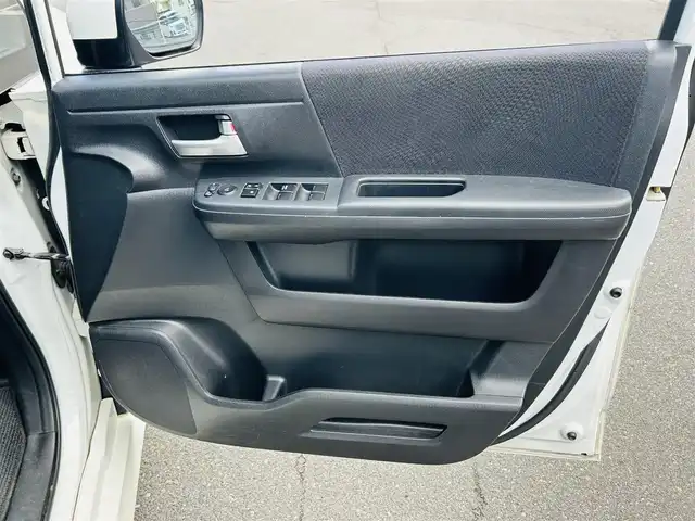 ホンダ ステップワゴン スパーダ Z 岡山県 2013(平25)年 12.8万km ホワイトオーキッドパール (株)IDOMが運営する【じしゃロン岡山店】の自社ローン専用車両です。こちらは現金またはオートローンご利用時の価格です。 自社ローンご希望の方は別途その旨お申し付け下さい/＊ナビ/＊両側パワスラ/＊ETC/＊TV/＊バックカメラ/＊ドラレコ/＊パドルシフト