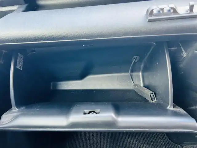 ホンダ ステップワゴン スパーダ Z 岡山県 2013(平25)年 12.8万km ホワイトオーキッドパール (株)IDOMが運営する【じしゃロン岡山店】の自社ローン専用車両です。こちらは現金またはオートローンご利用時の価格です。 自社ローンご希望の方は別途その旨お申し付け下さい/＊ナビ/＊両側パワスラ/＊ETC/＊TV/＊バックカメラ/＊ドラレコ/＊パドルシフト