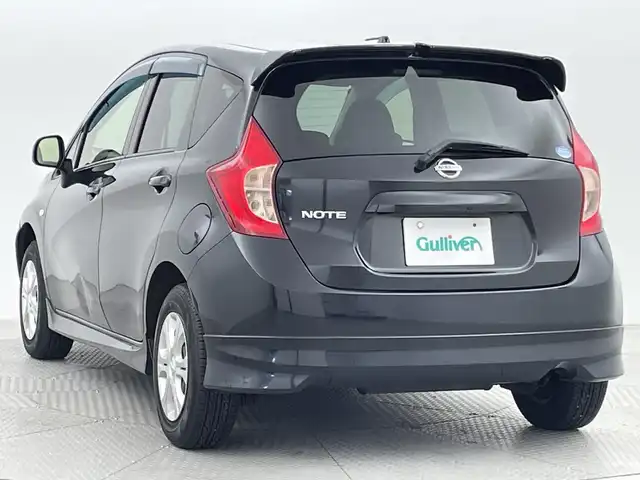 日産 ノート X FOUR 新潟県 2014(平26)年 6.8万km スーパーブラック 4WD/社外ナビ/　　フルセグ/CD/DVD/SD/スマートキー/電格ミラー/ETC